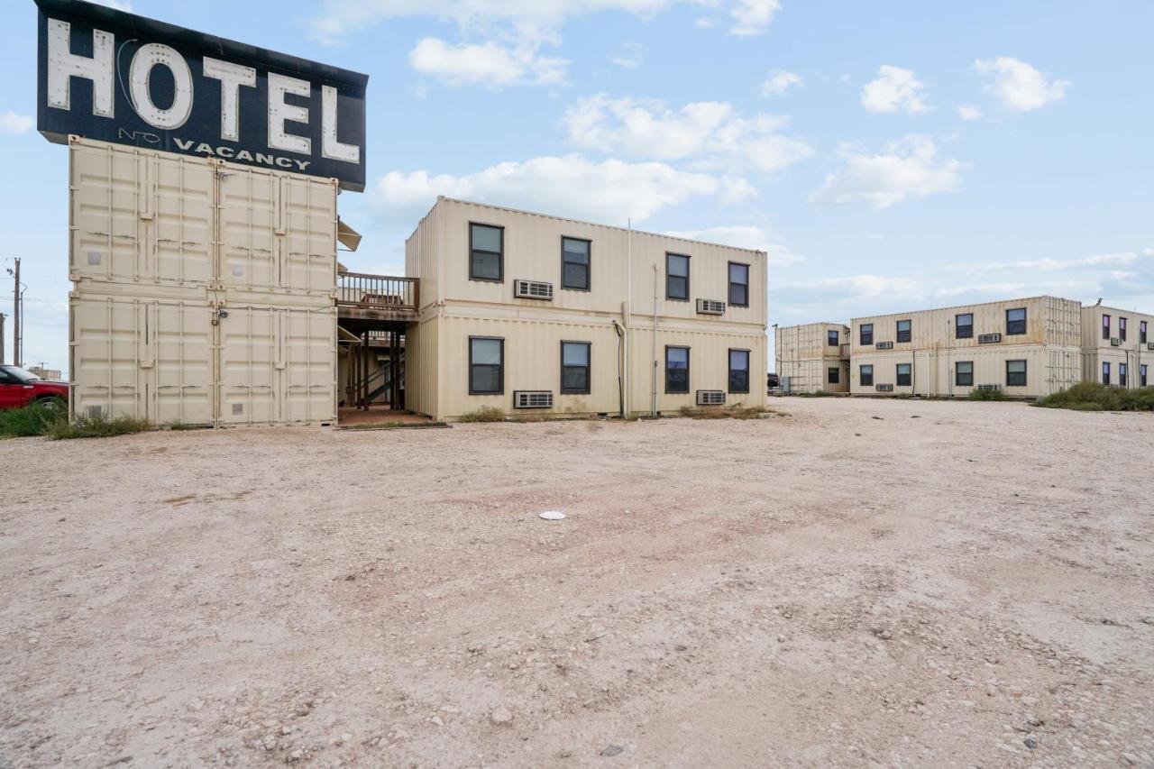 The Resource Inn -Big Lake Tx Экстерьер фото