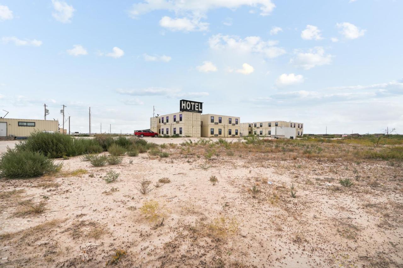 The Resource Inn -Big Lake Tx Экстерьер фото