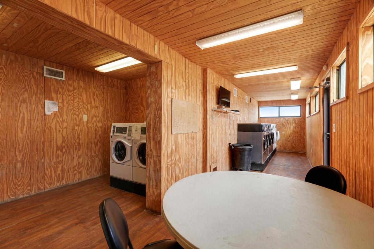 The Resource Inn -Big Lake Tx Экстерьер фото