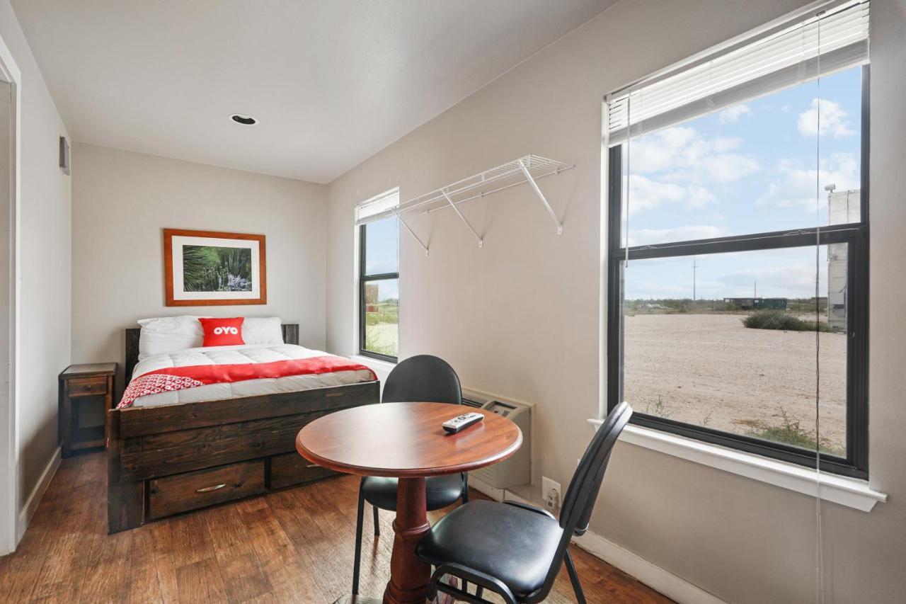 The Resource Inn -Big Lake Tx Экстерьер фото
